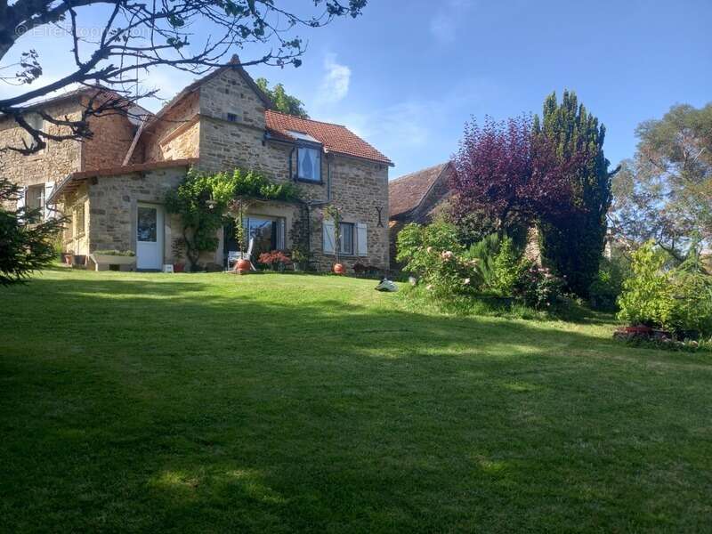 Maison à SAINTE-CROIX