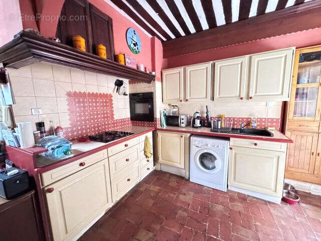 Maison à PEYROLLES-EN-PROVENCE