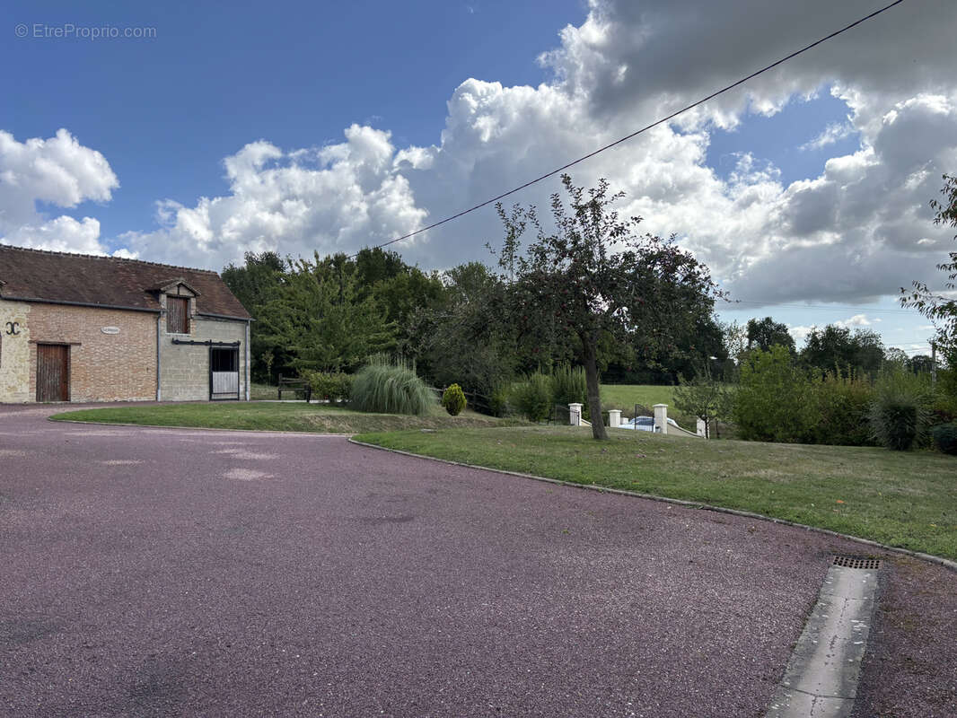Maison à LE MELE-SUR-SARTHE