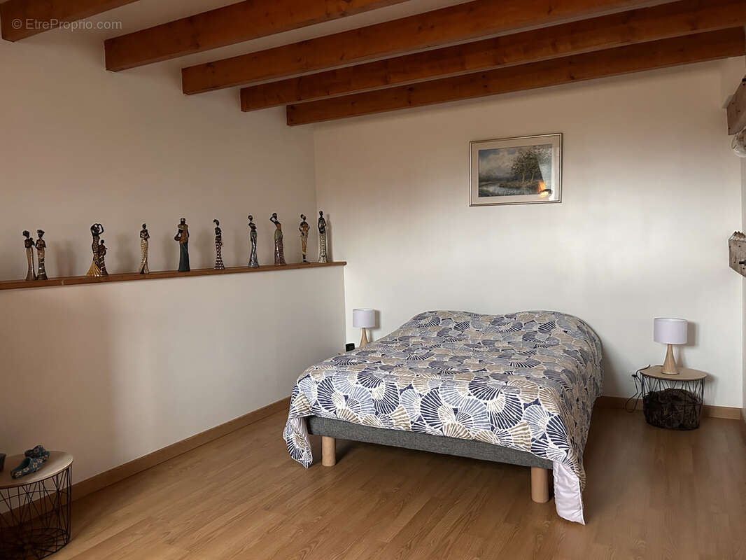 Maison à LE MELE-SUR-SARTHE