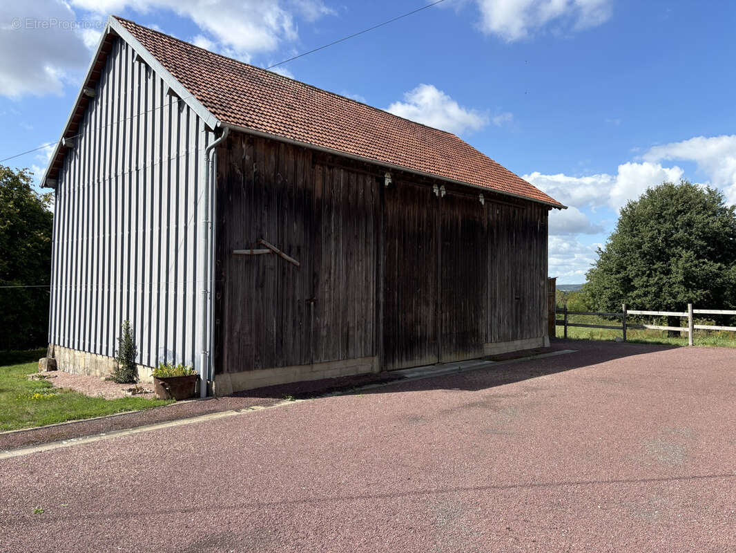 Maison à LE MELE-SUR-SARTHE