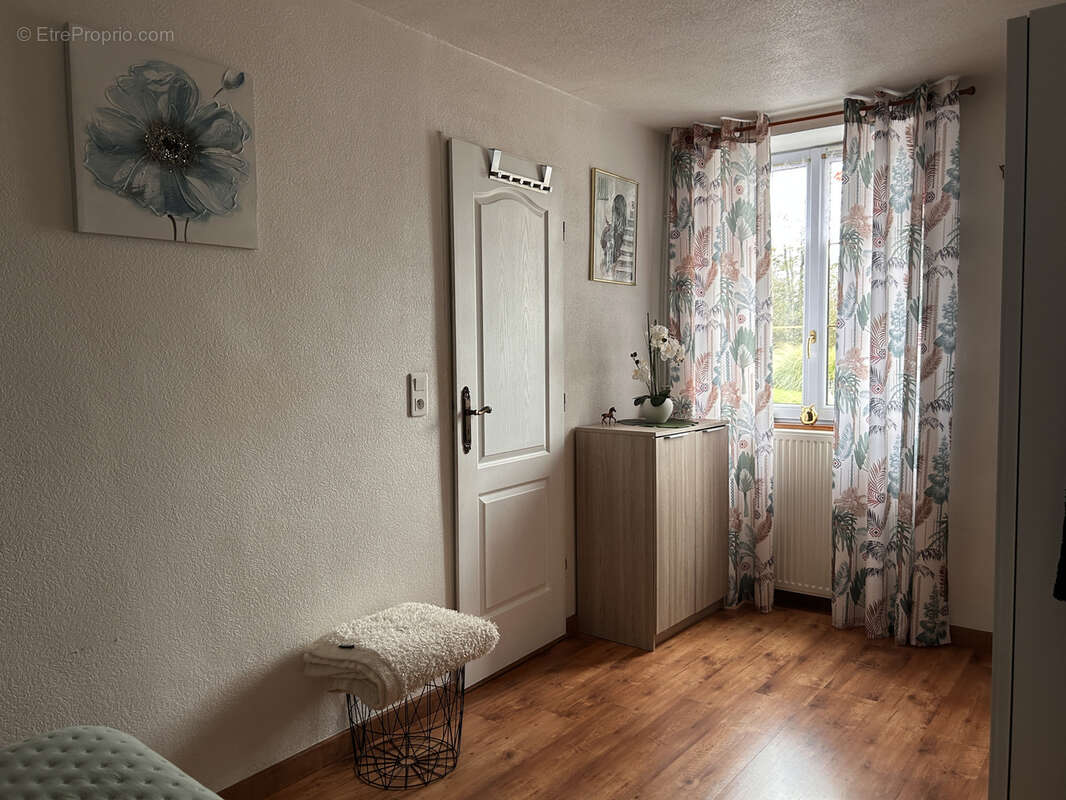 Maison à LE MELE-SUR-SARTHE