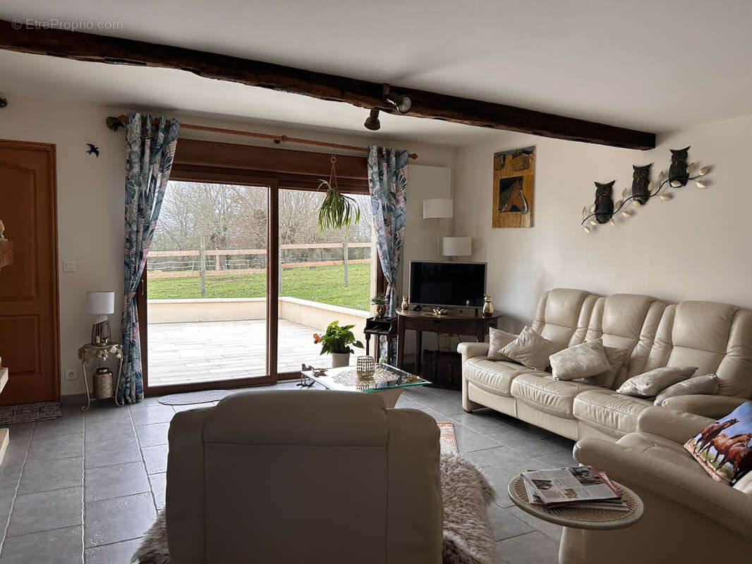 Maison à LE MELE-SUR-SARTHE