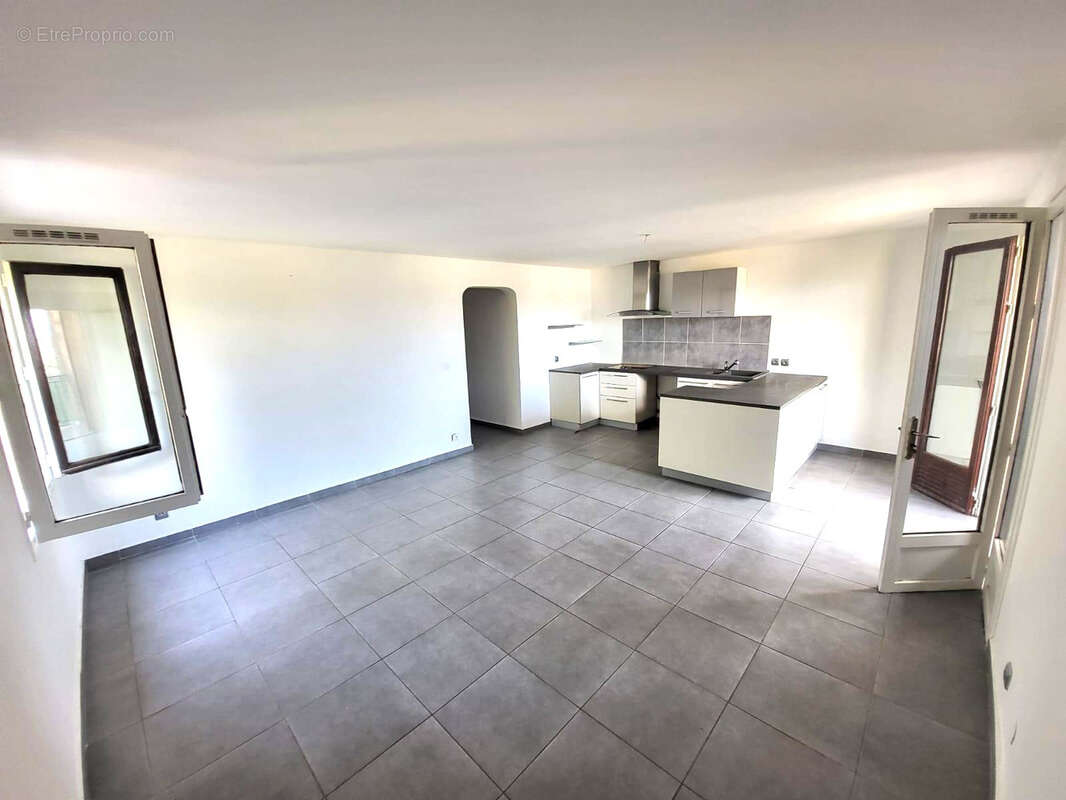 Appartement à SAINT-RAPHAEL