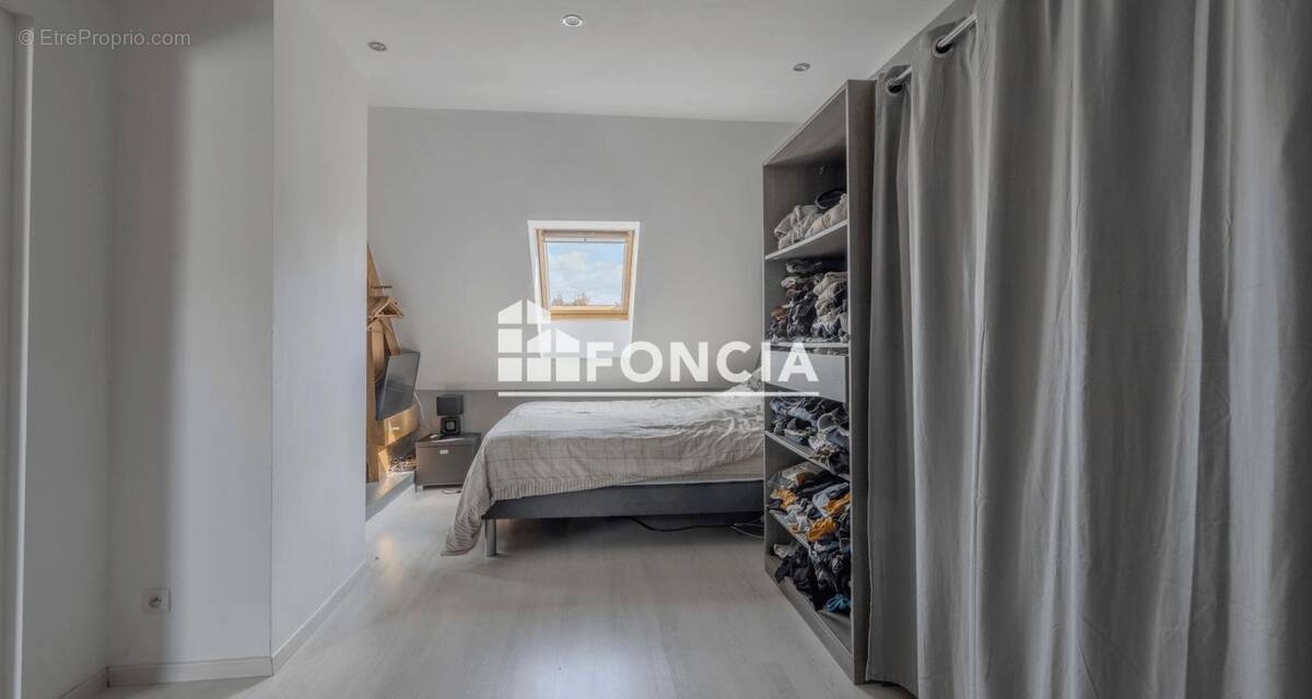 Maison à DOMFRONT-EN-CHAMPAGNE