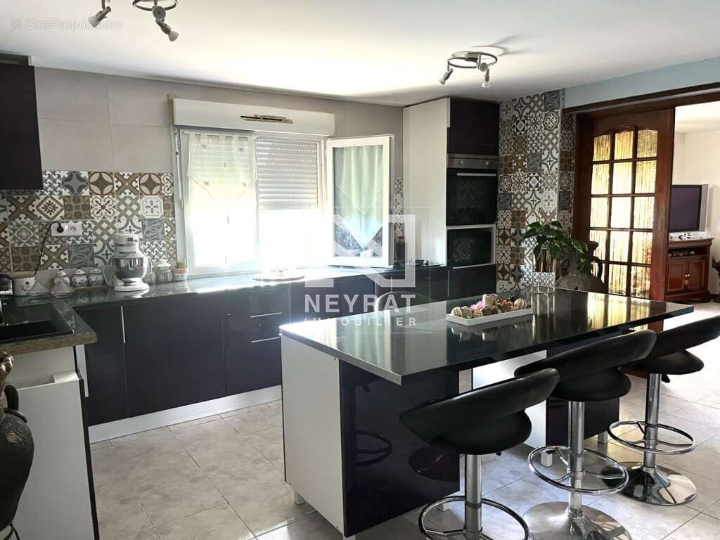 Maison à FARGES-LES-CHALON