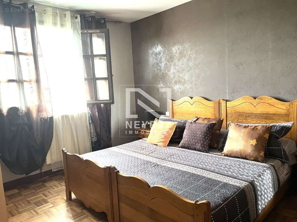 Maison à FARGES-LES-CHALON