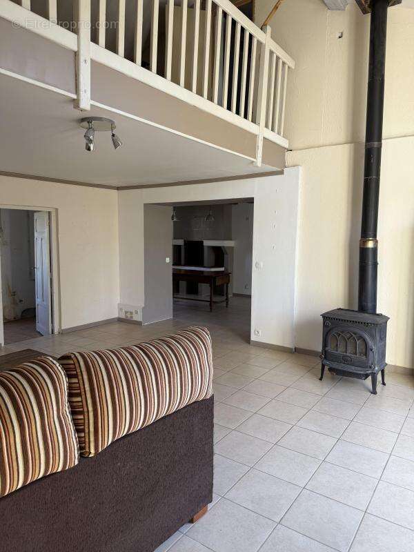 Maison à SALLES-SUR-L&#039;HERS