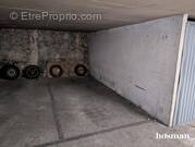 Parking à PARIS-12E