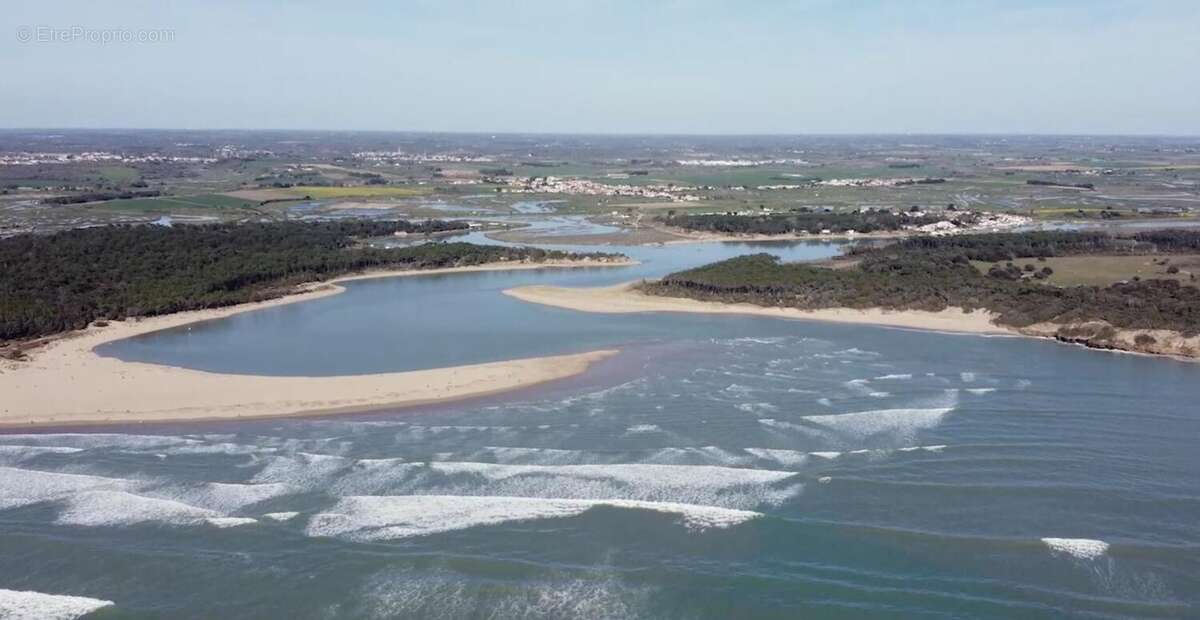 Maison à TALMONT-SAINT-HILAIRE
