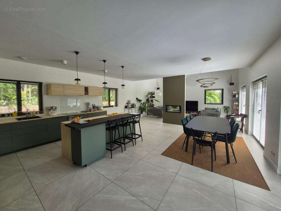 Maison à CHAMBOURCY