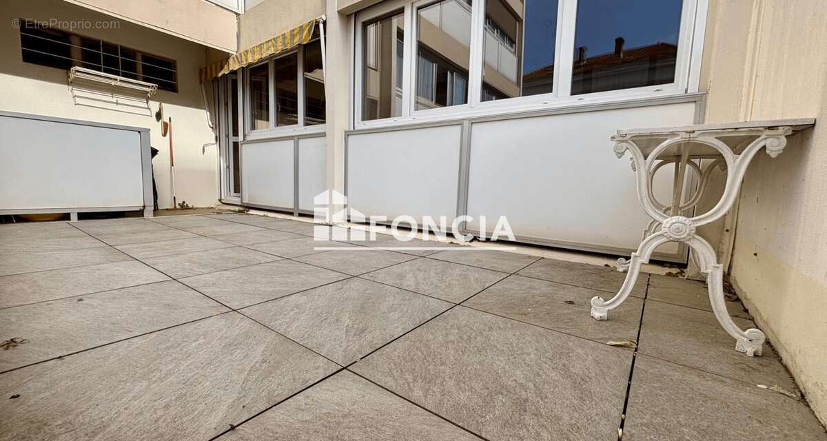 Appartement à HYERES