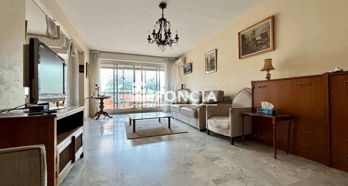 Appartement à HYERES