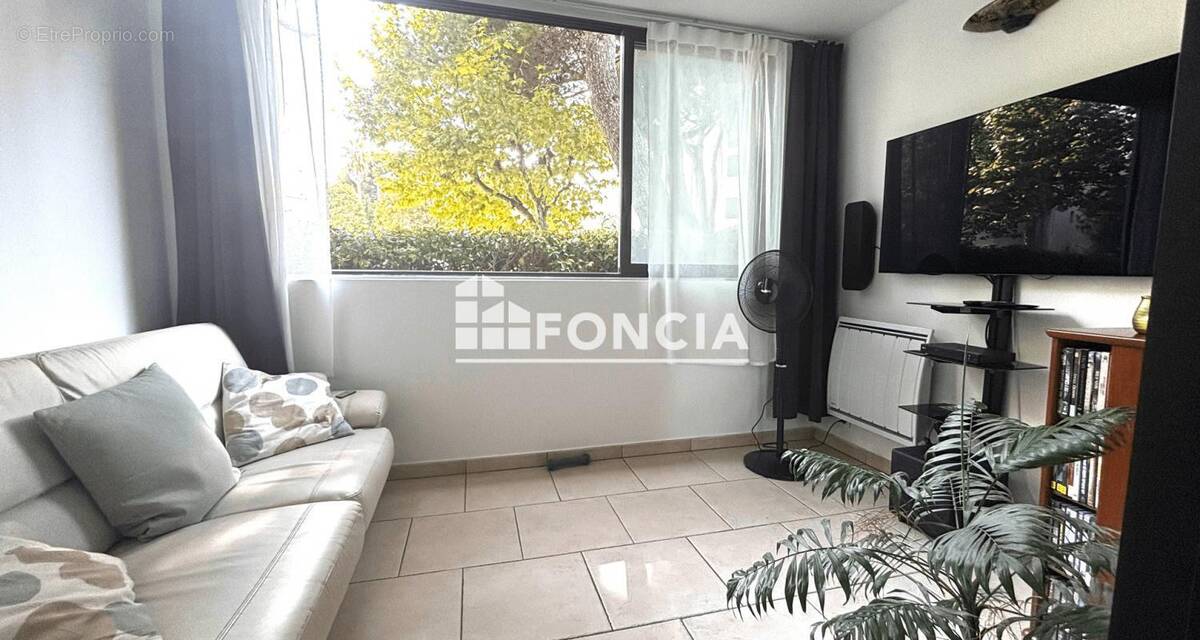 Appartement à SIX-FOURS-LES-PLAGES