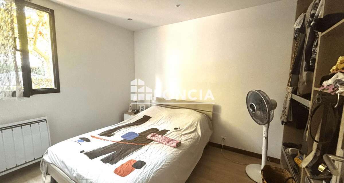 Appartement à SIX-FOURS-LES-PLAGES