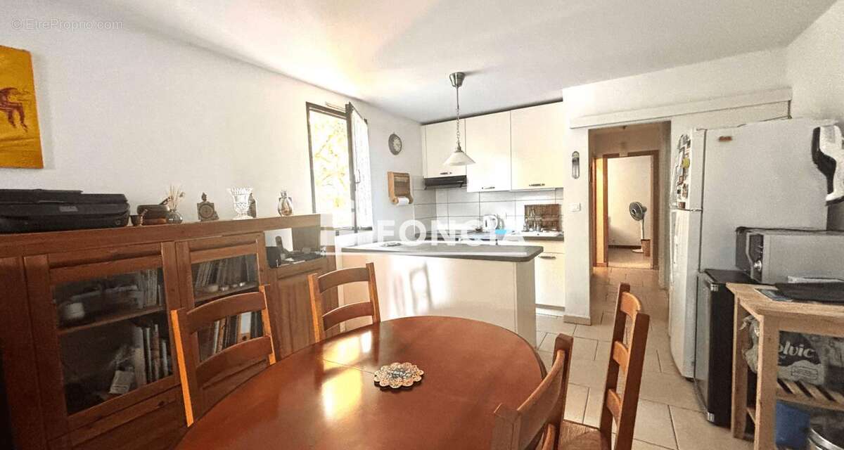 Appartement à SIX-FOURS-LES-PLAGES