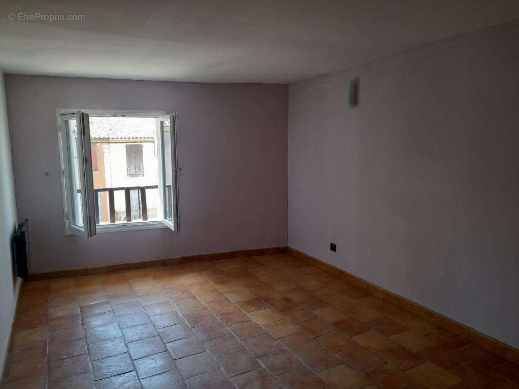 Appartement à VINON-SUR-VERDON