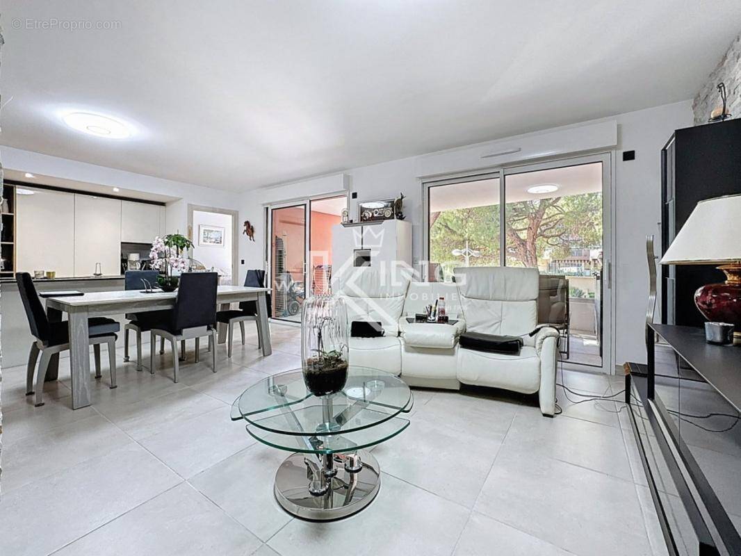 Appartement à FREJUS