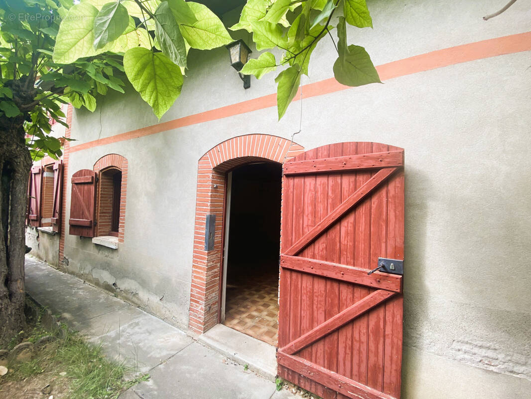 Maison à LAPEYROUSE-FOSSAT