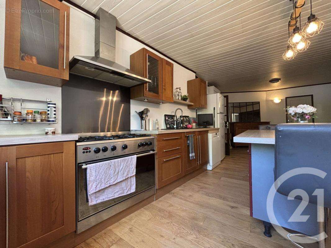 Maison à AIXE-SUR-VIENNE