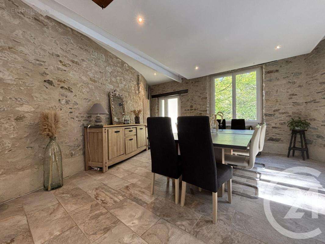 Maison à AIXE-SUR-VIENNE