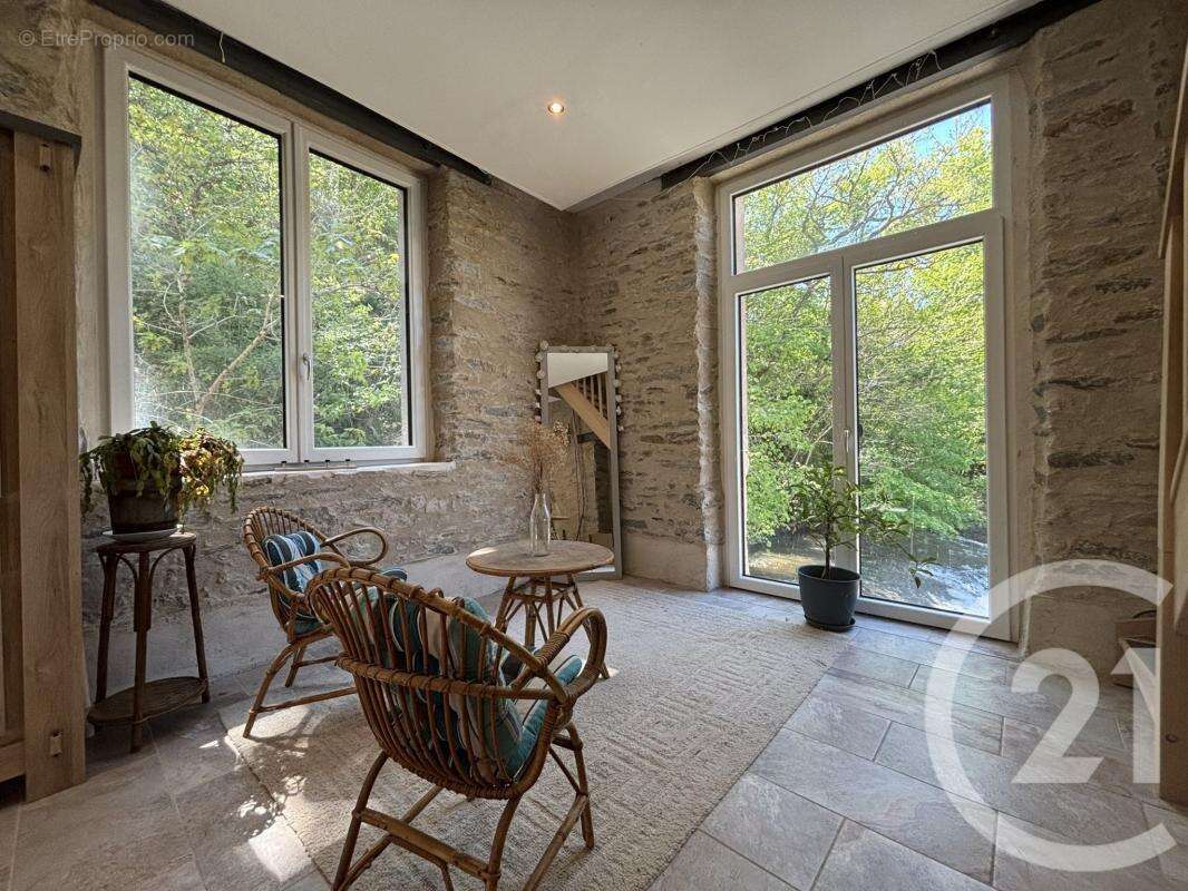 Maison à AIXE-SUR-VIENNE