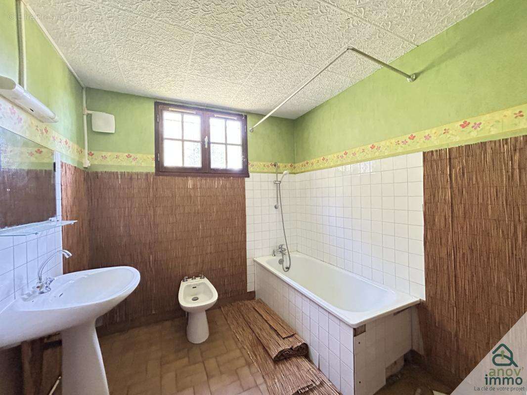 Appartement à SAINT-CYBARDEAUX