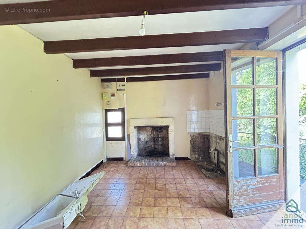 Appartement à SAINT-CYBARDEAUX