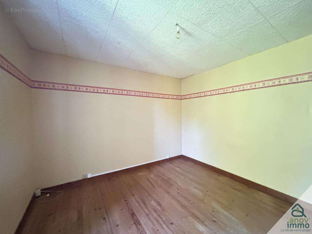 Appartement à SAINT-CYBARDEAUX