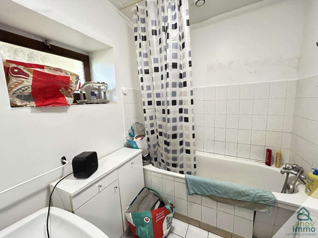 Appartement à SAINT-CYBARDEAUX