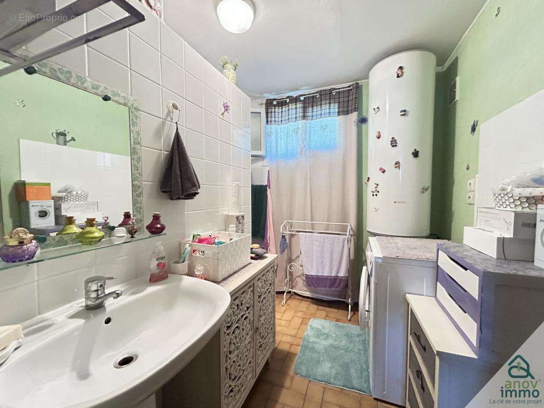 Appartement à SAINT-CYBARDEAUX