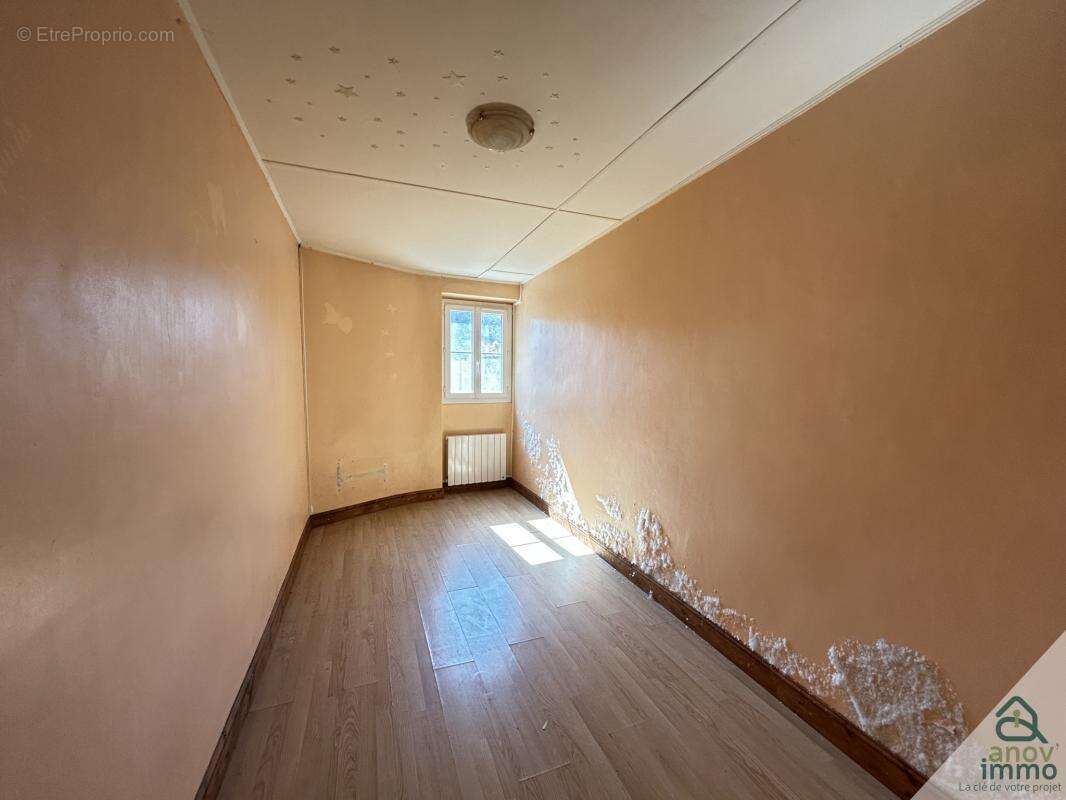 Appartement à SAINT-CYBARDEAUX