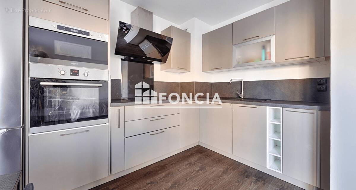 Appartement à BOURG-LA-REINE