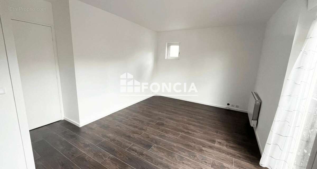 Appartement à BOURG-LA-REINE