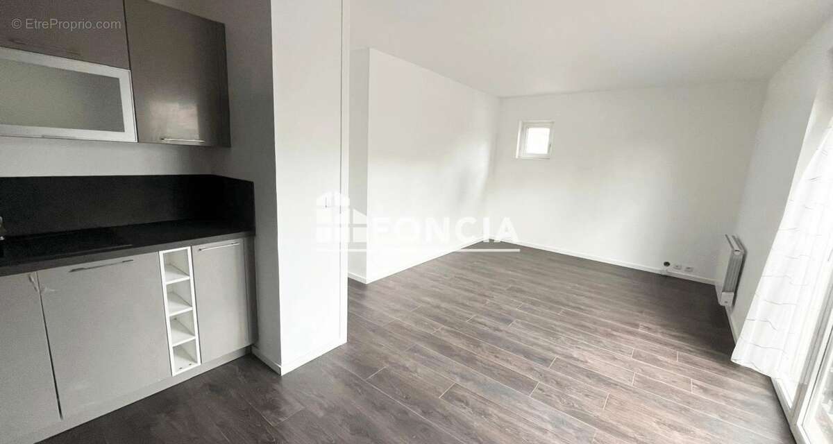 Appartement à BOURG-LA-REINE