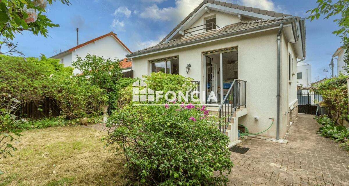 Maison à BOURG-LA-REINE