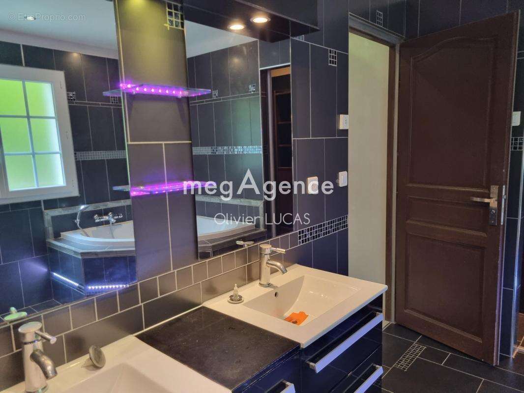 Maison à MOULINEAUX