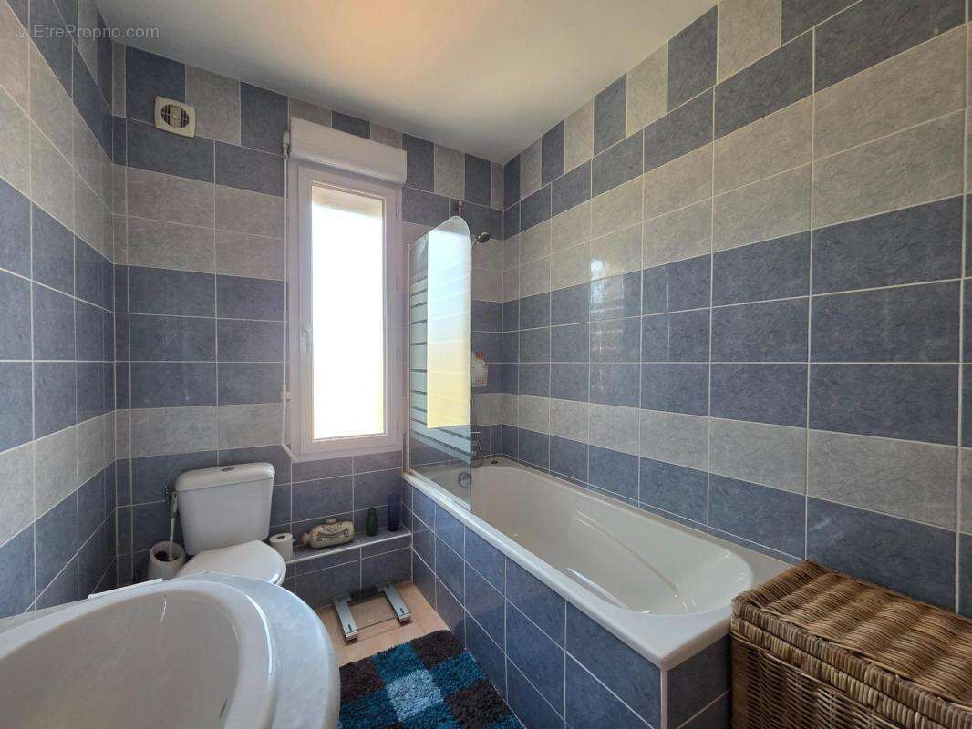 Maison à BERNAY-SAINT-MARTIN