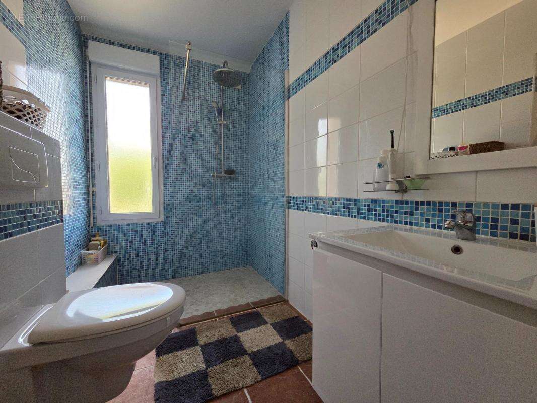 Maison à BERNAY-SAINT-MARTIN