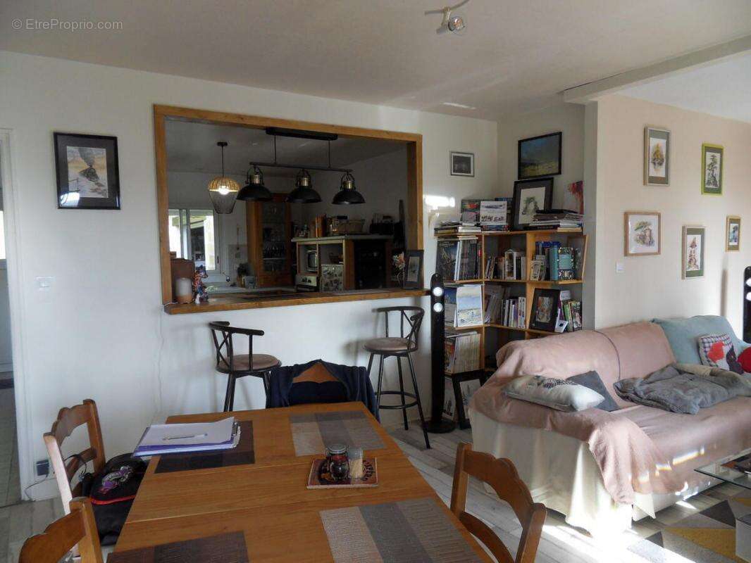 Maison à LE LARDIN-SAINT-LAZARE