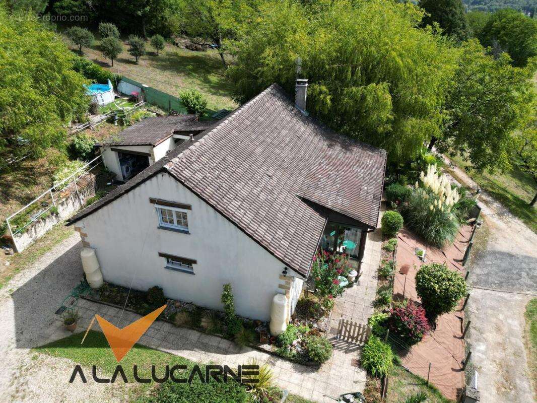 Maison à LE LARDIN-SAINT-LAZARE