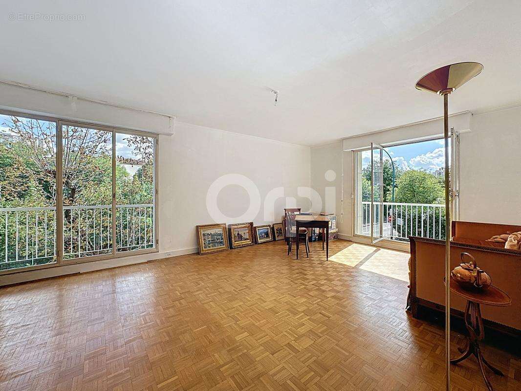 Appartement à FONTENAY-SOUS-BOIS