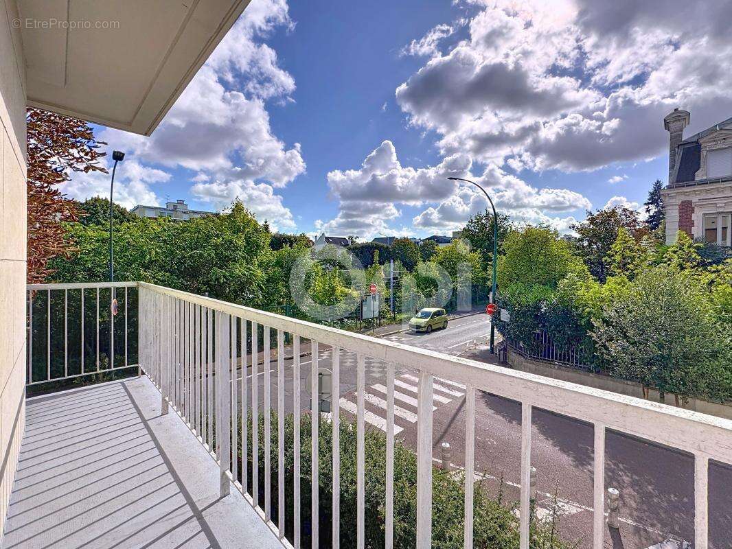 Appartement à FONTENAY-SOUS-BOIS