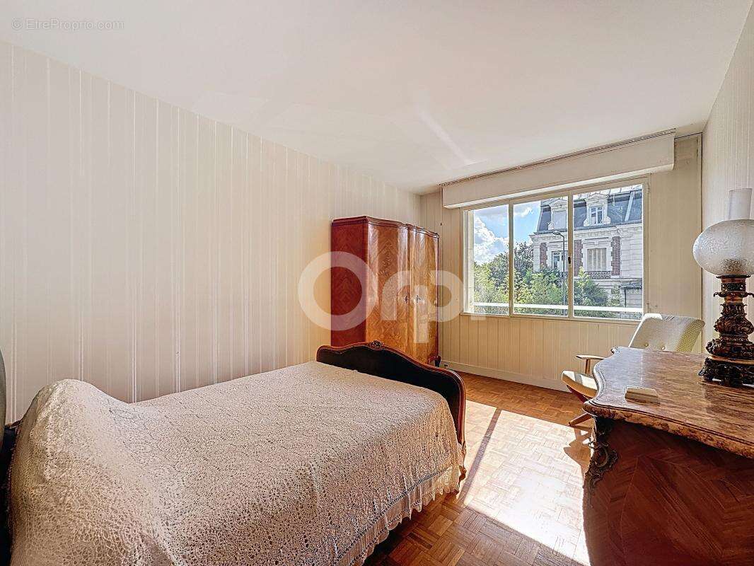 Appartement à FONTENAY-SOUS-BOIS