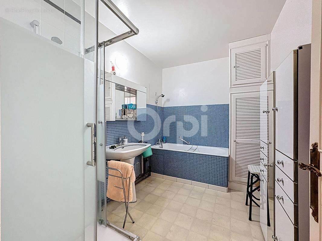 Appartement à FONTENAY-SOUS-BOIS
