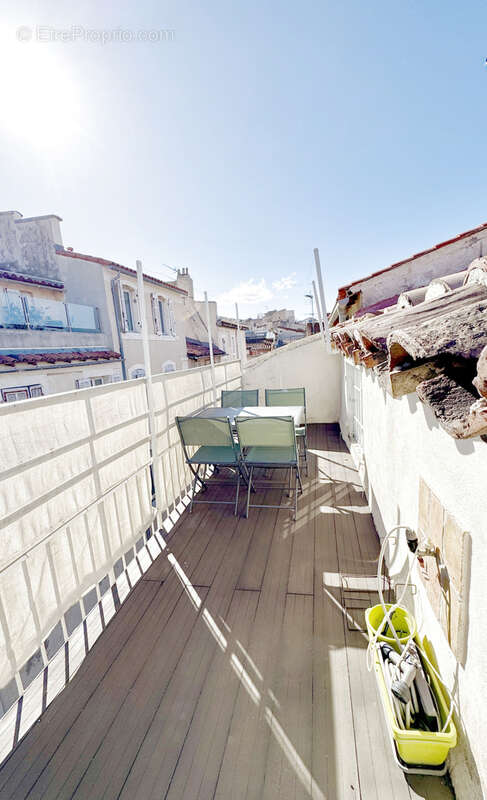 Appartement à MARSEILLE-2E