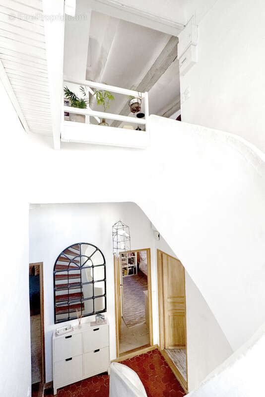 Appartement à MARSEILLE-2E