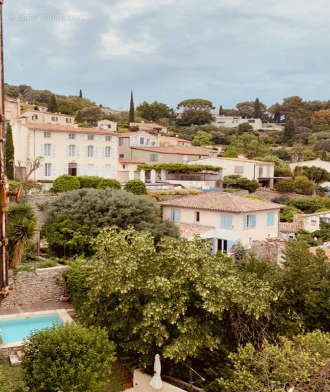 Appartement à HYERES