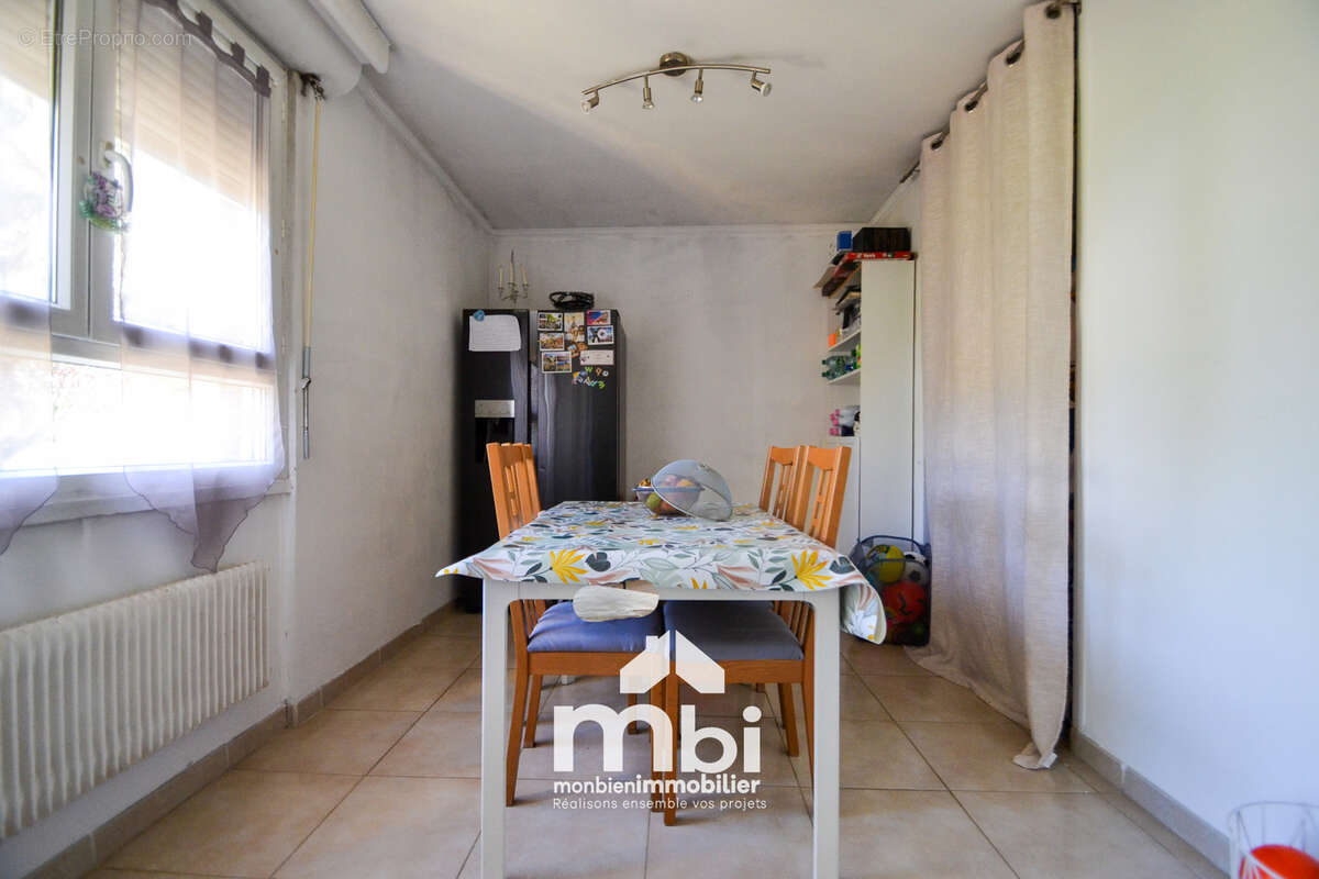 Appartement à SURVILLIERS