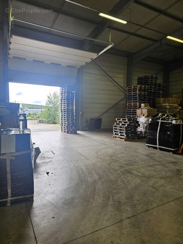 Commerce à MEJANNES-LES-ALES